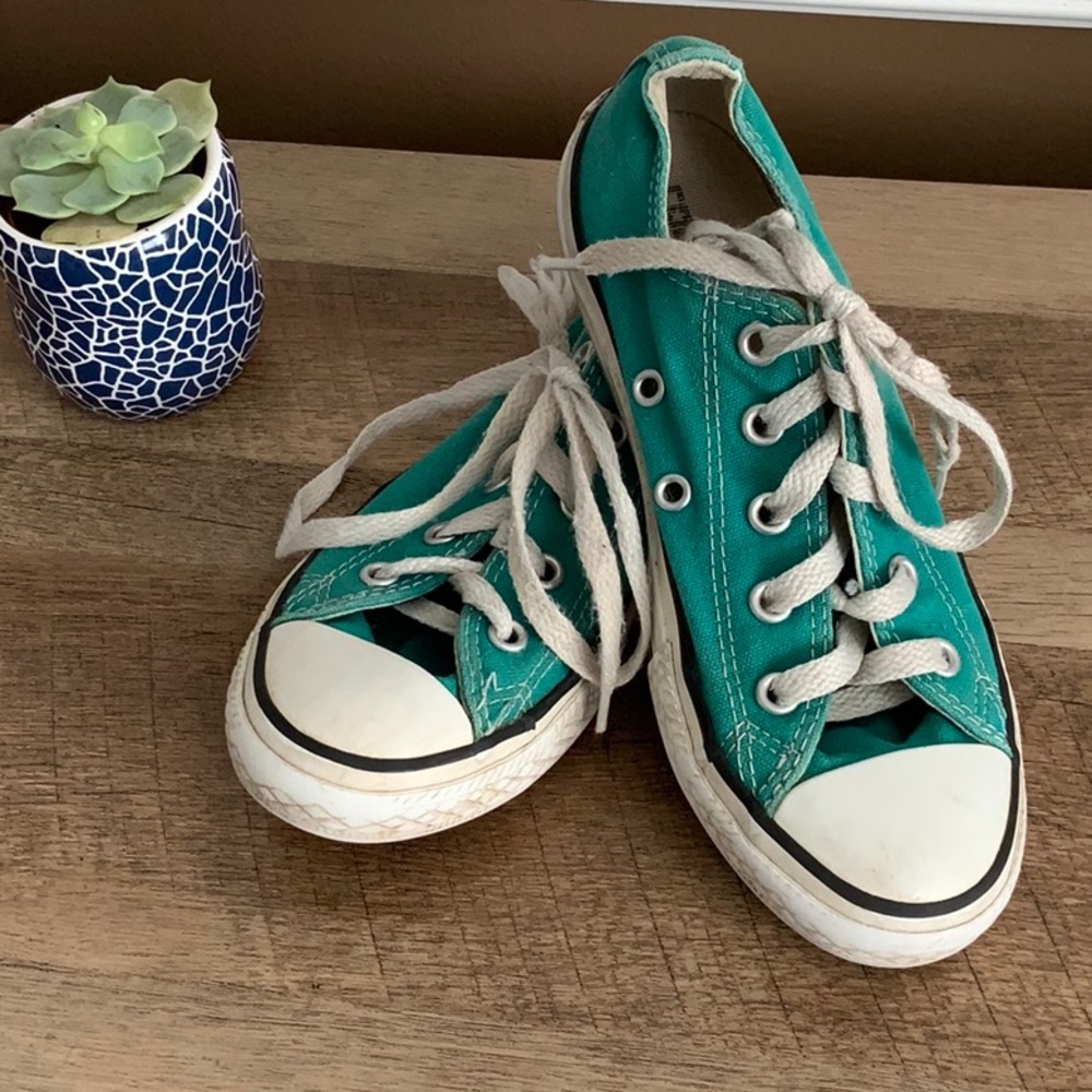 Converse kids size 13.5 turquoise